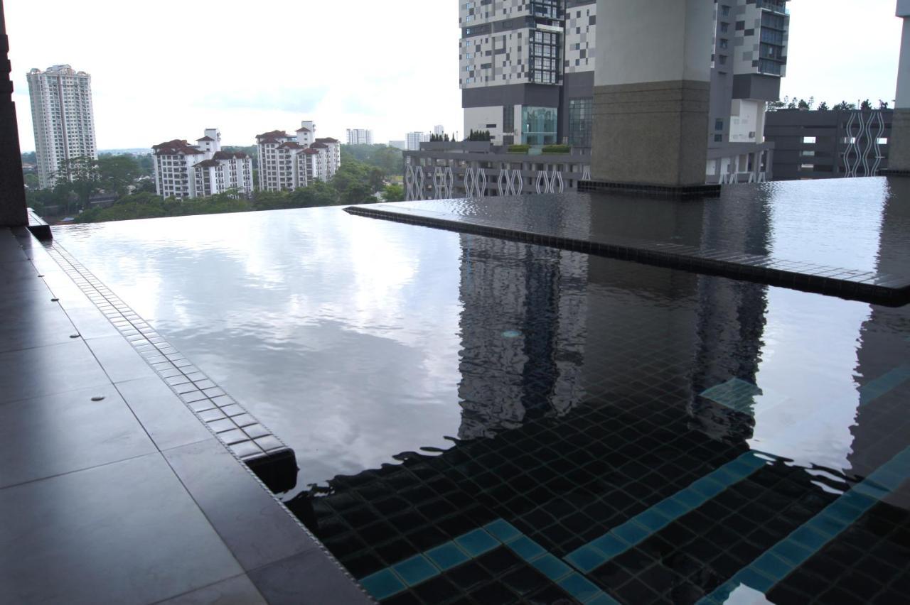 Twin Galaxy Suites By Iconic Bliss Johor Bahru Bagian luar foto