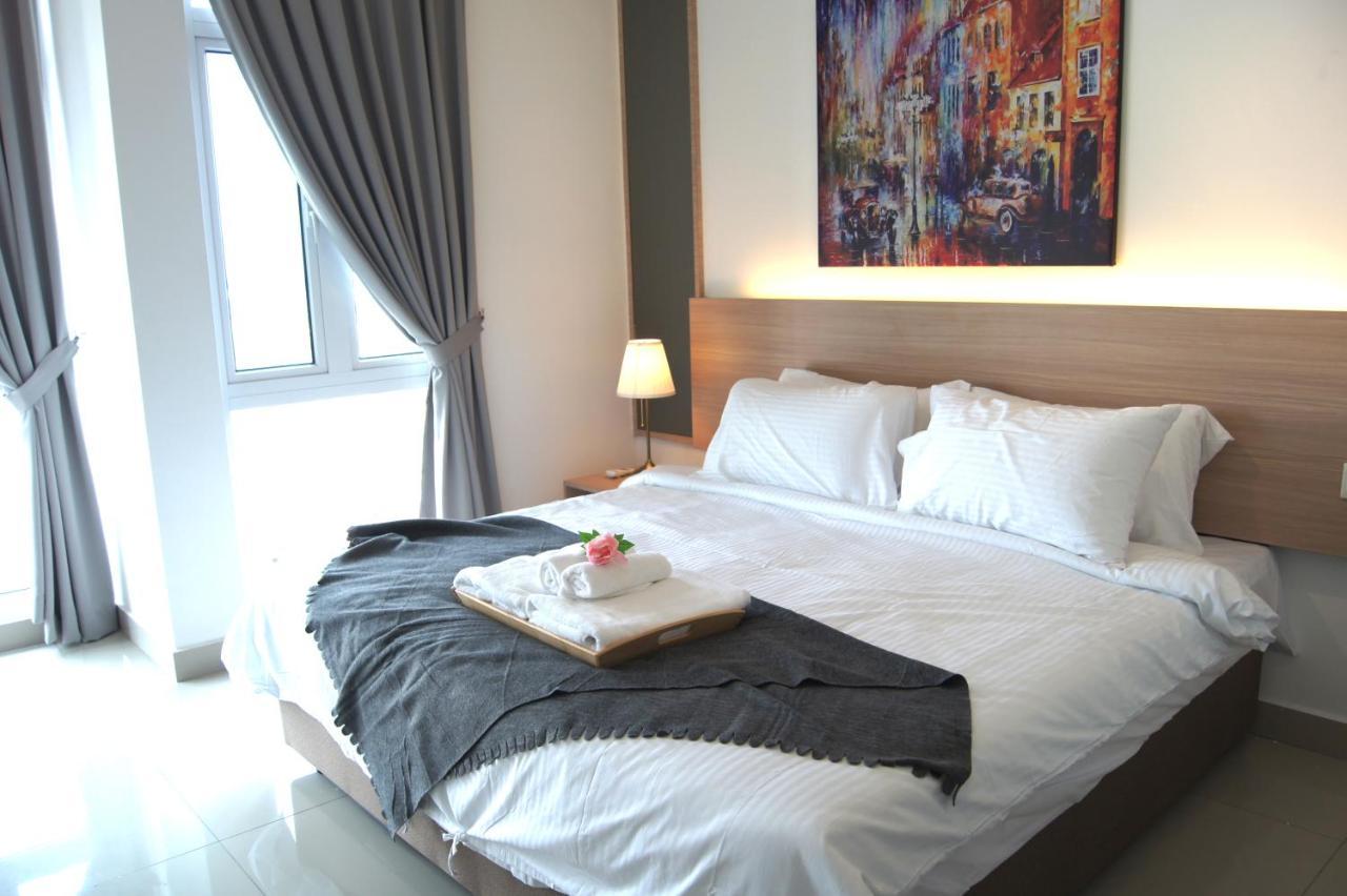 Twin Galaxy Suites By Iconic Bliss Johor Bahru Bagian luar foto