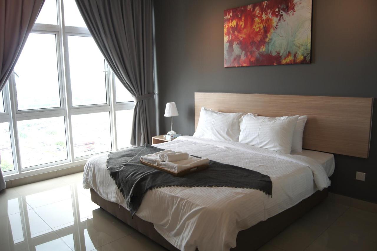 Twin Galaxy Suites By Iconic Bliss Johor Bahru Bagian luar foto