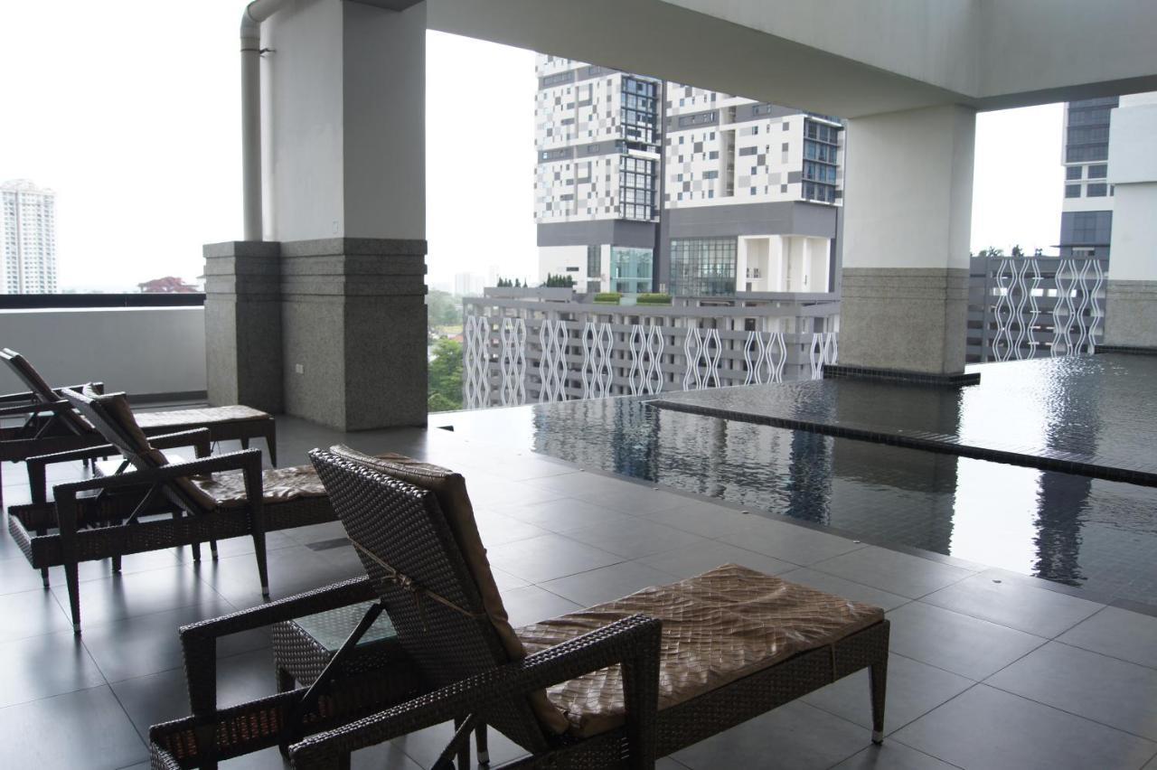 Twin Galaxy Suites By Iconic Bliss Johor Bahru Bagian luar foto