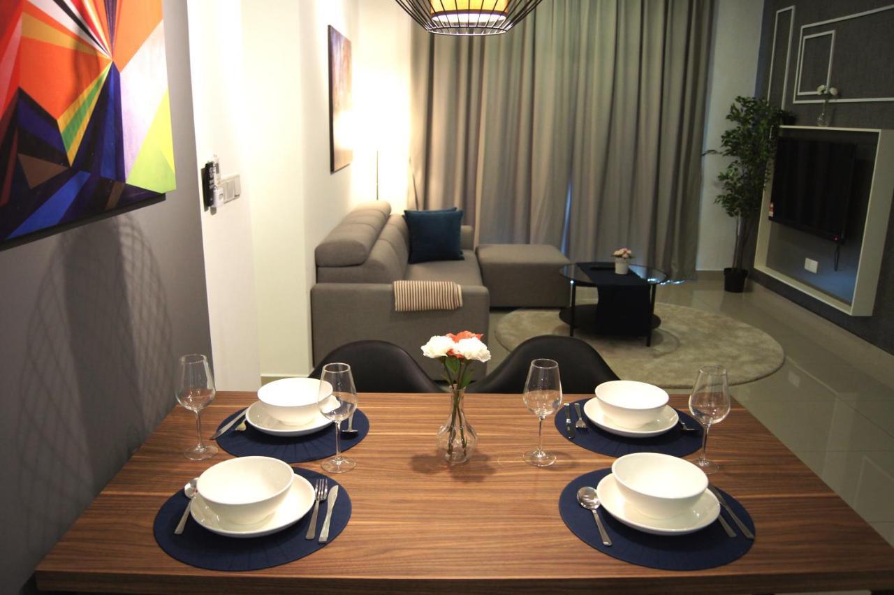 Twin Galaxy Suites By Iconic Bliss Johor Bahru Bagian luar foto