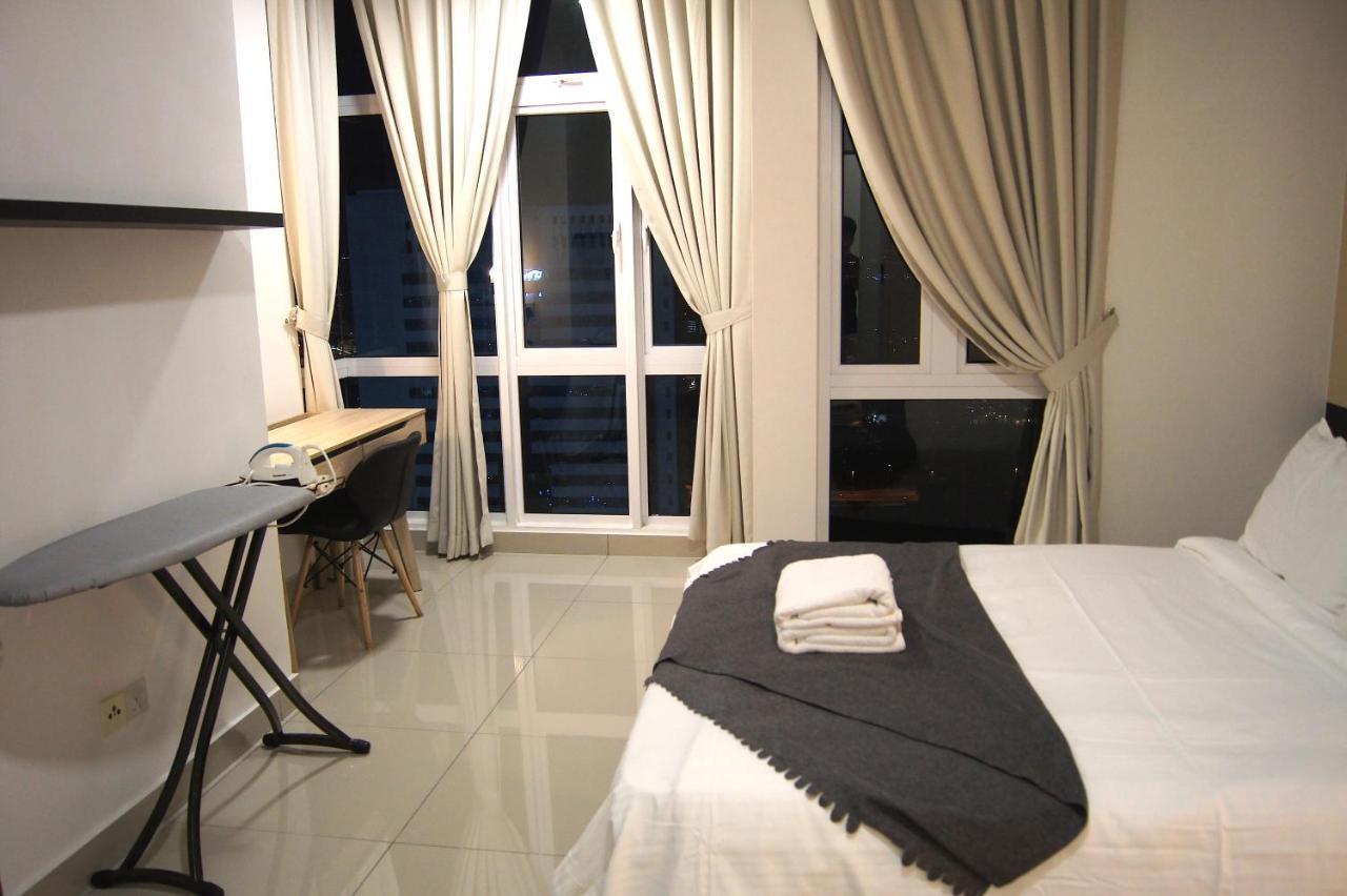 Twin Galaxy Suites By Iconic Bliss Johor Bahru Bagian luar foto