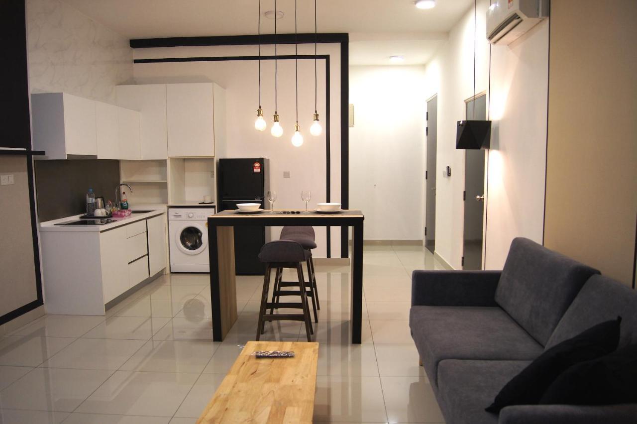 Twin Galaxy Suites By Iconic Bliss Johor Bahru Bagian luar foto